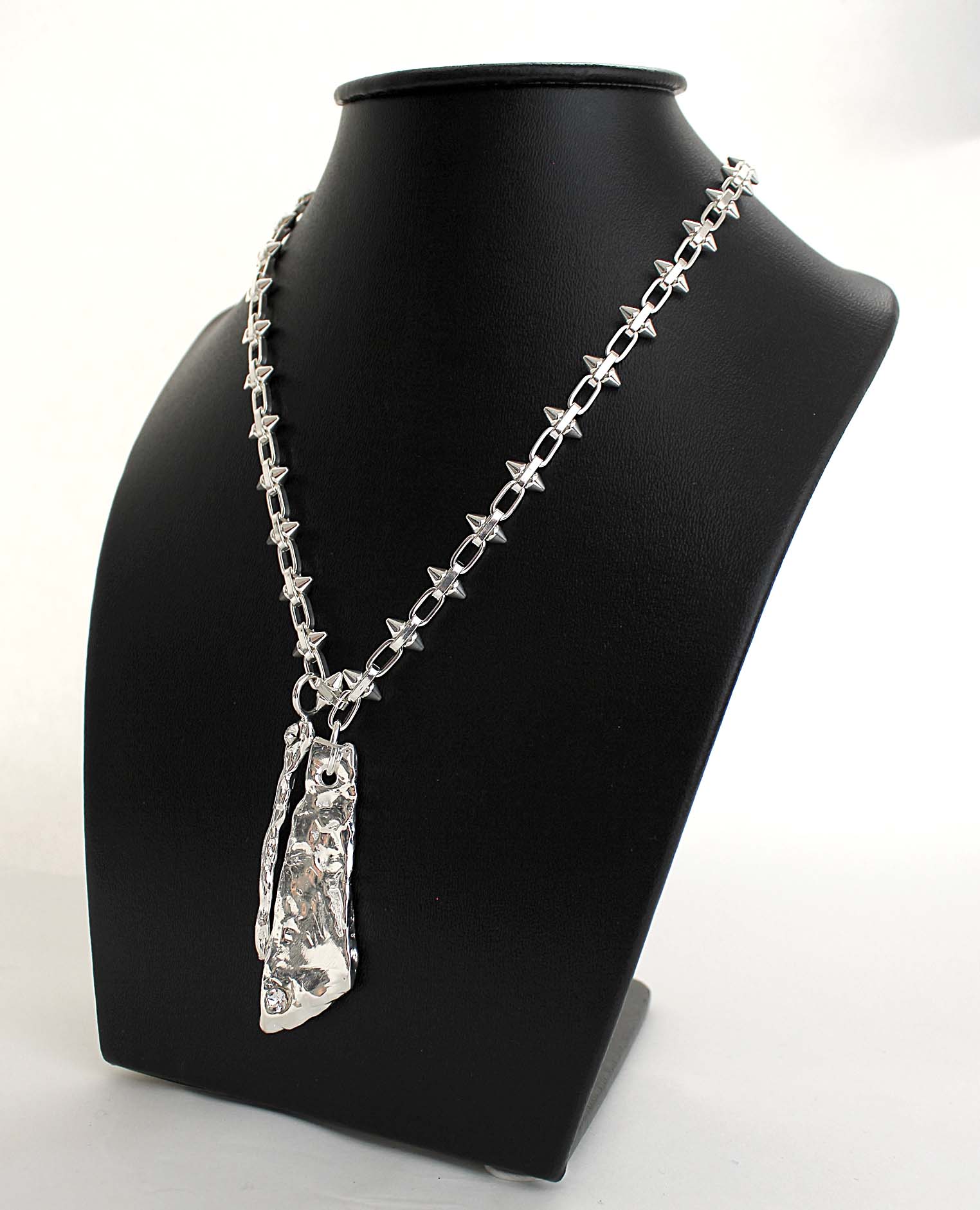 ARNOLD NECKLACE