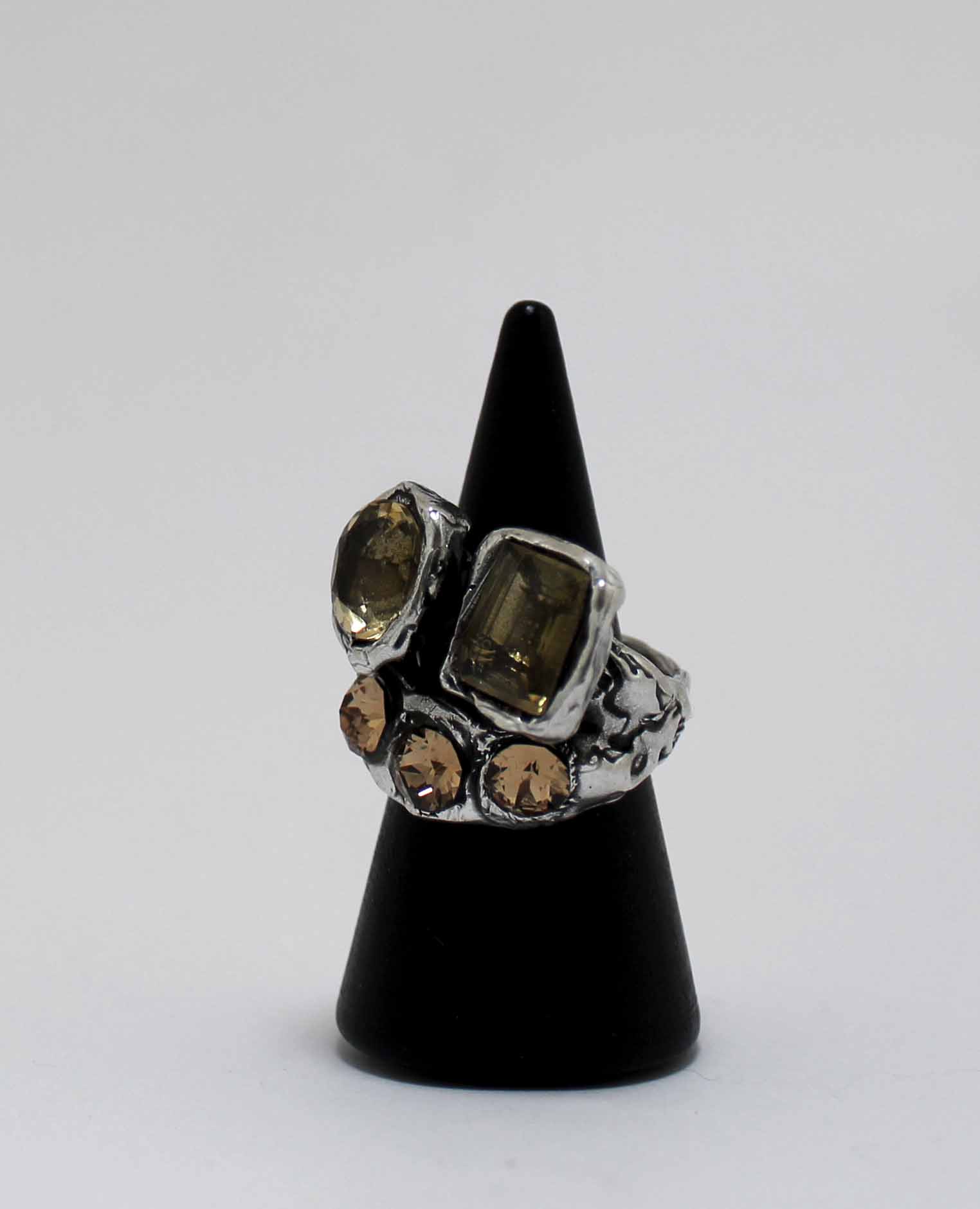 FRANCINE RING