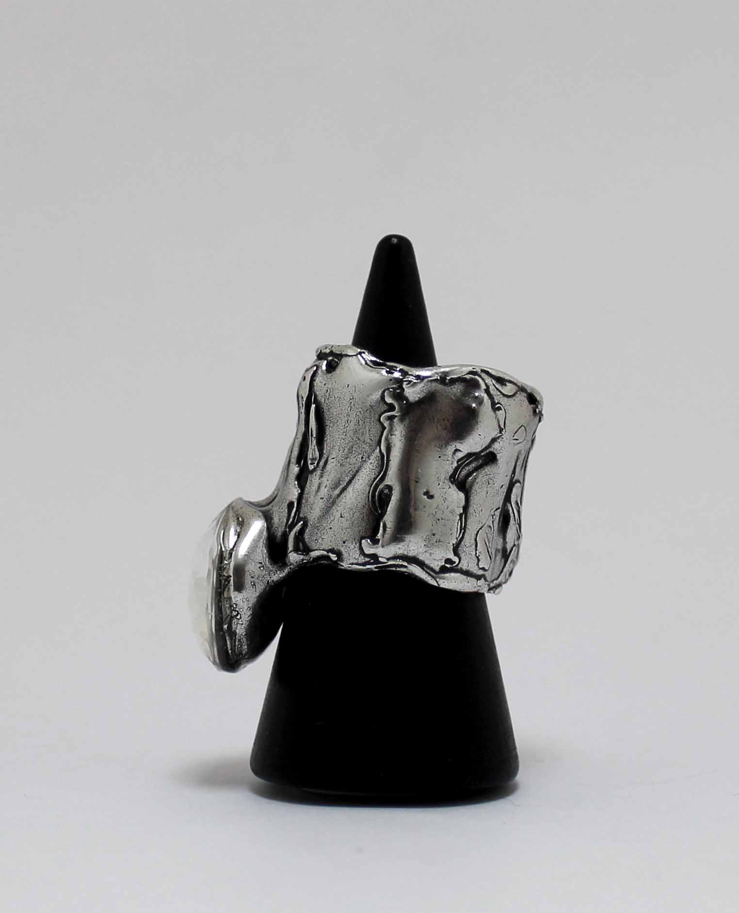 ILLY RING