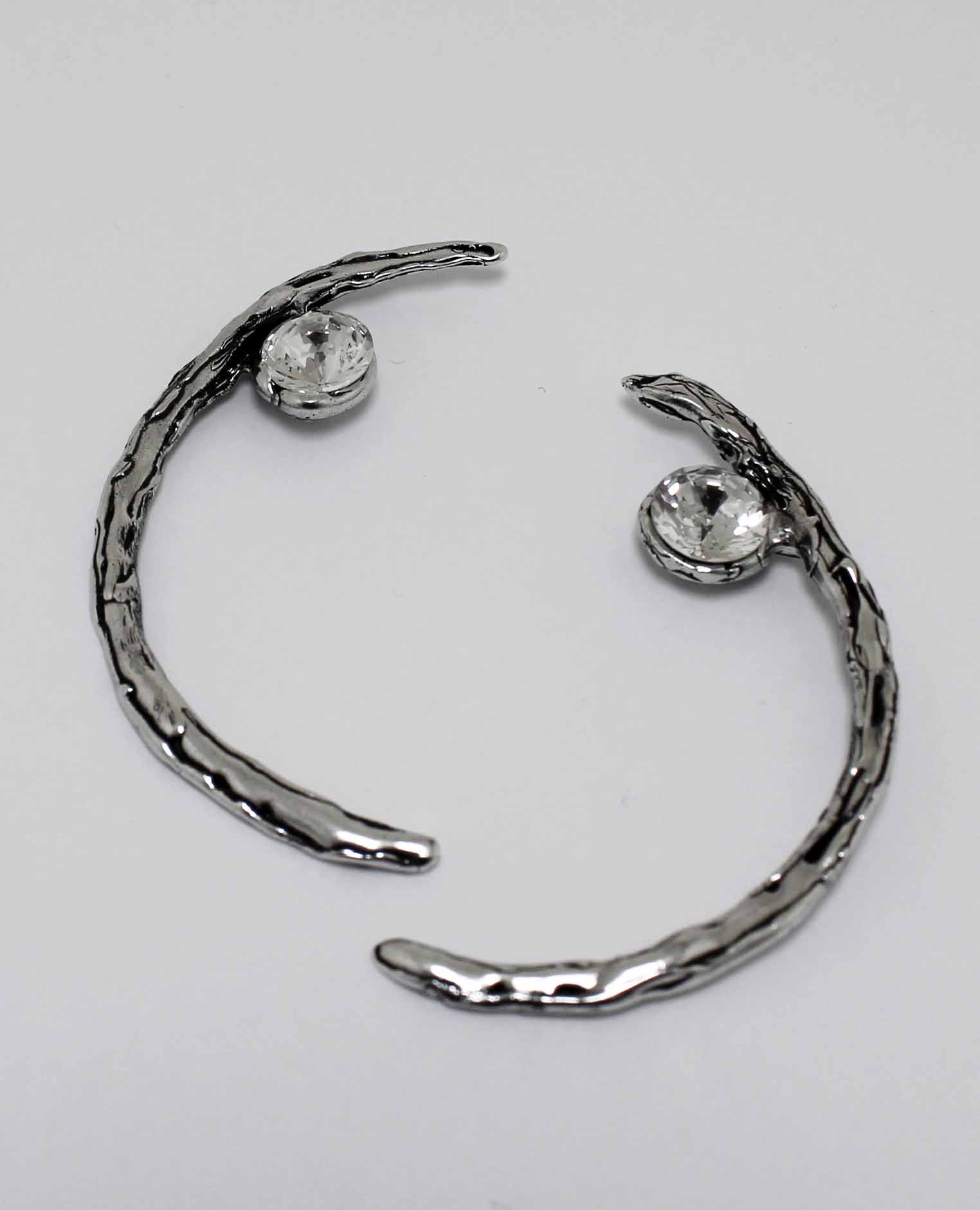 SLIP EARRINGS
